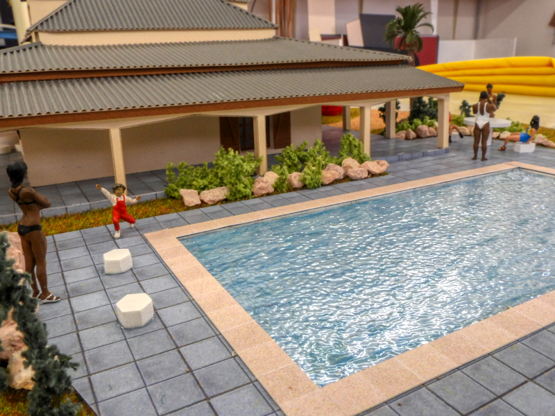 Maquette maison avec piscine - Maison Miniature 